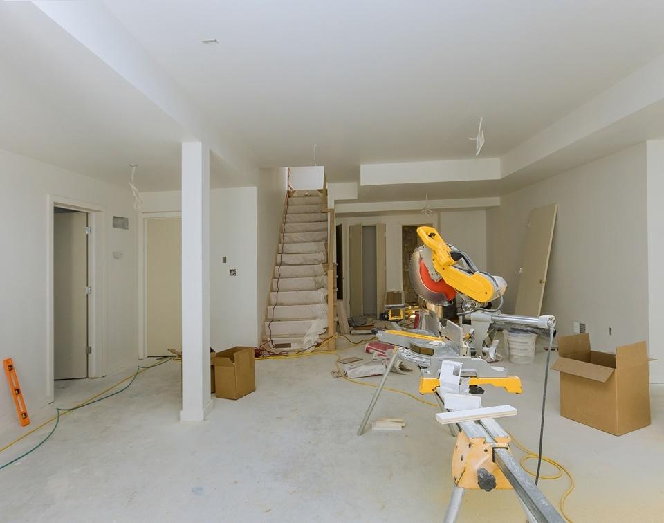 How to Hire the Right Remodeling Contractor